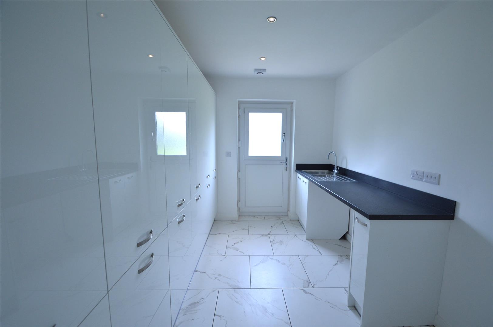 Fern Hill, St. Quentins Close, Llanblethian, Cowbridge, CF71 7EZ